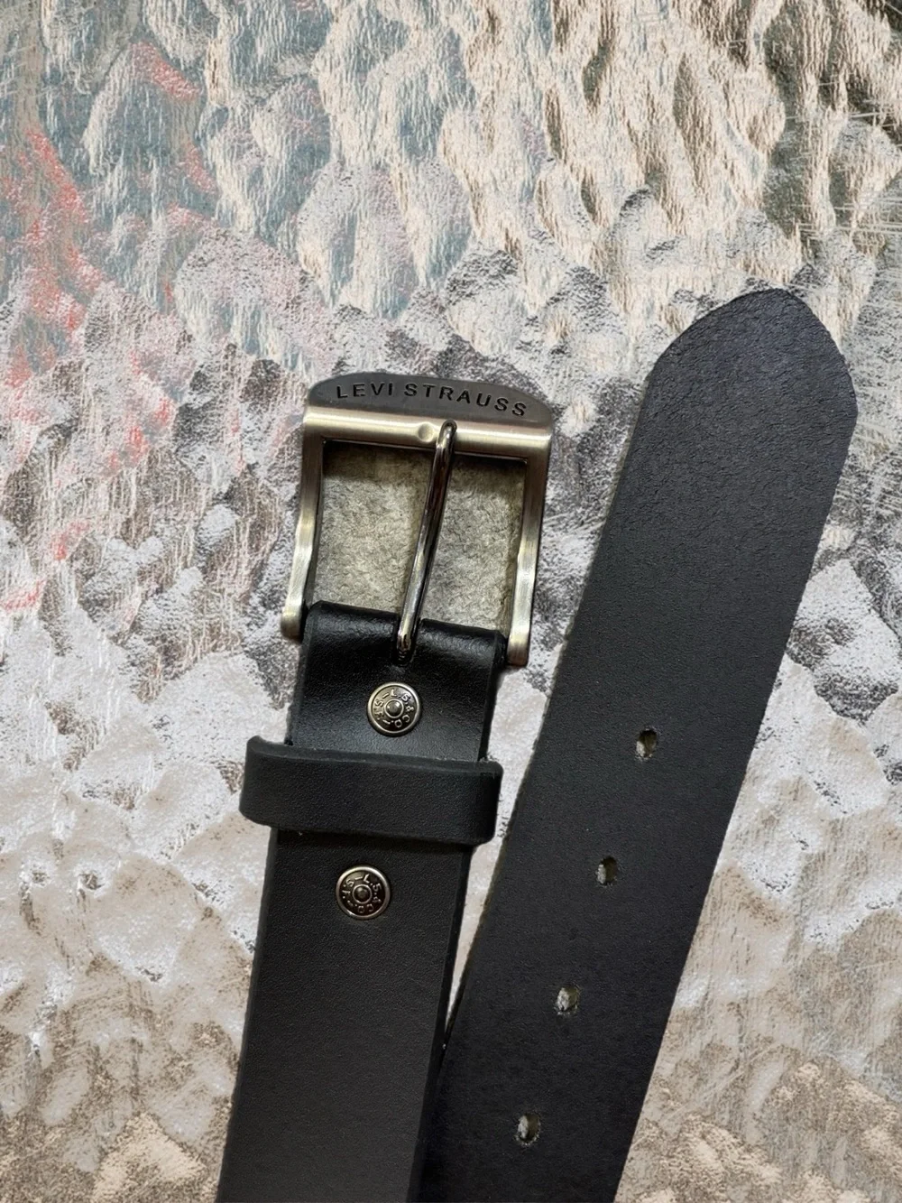 NWOT - LEVIS STRAUSS Genuine Leather Mens Black Belt